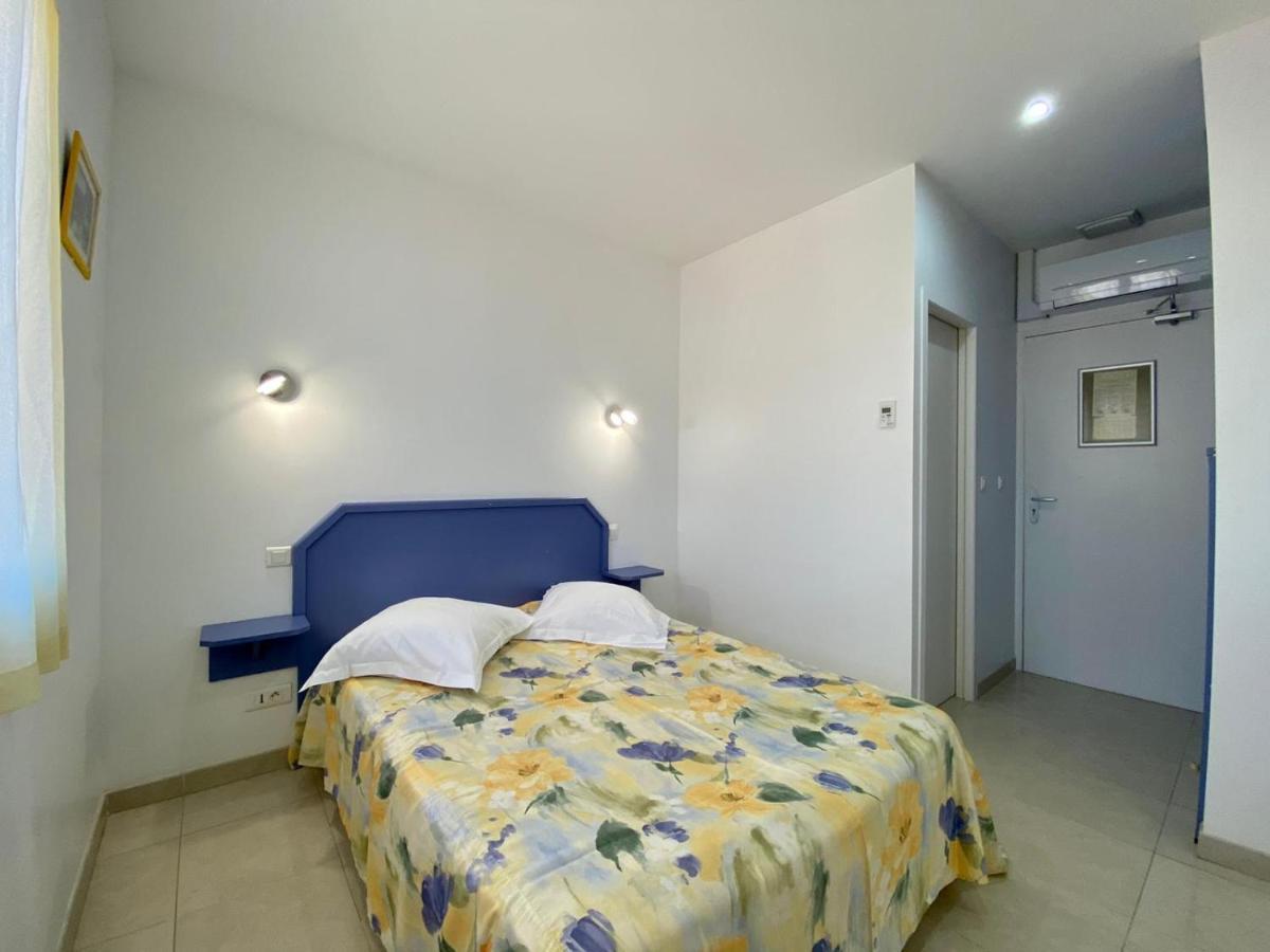 Hotel Myriam Vias Plage Exterior foto