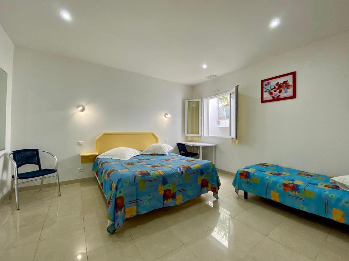 Hotel Myriam Vias Plage Exterior foto